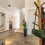 Vila Zen Near Medulin For 8 People With Wellness & Sea View - Only 1 Km From