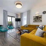 Vila Zen Near Medulin For 8 People With Wellness & Sea View - Only 1 Km From