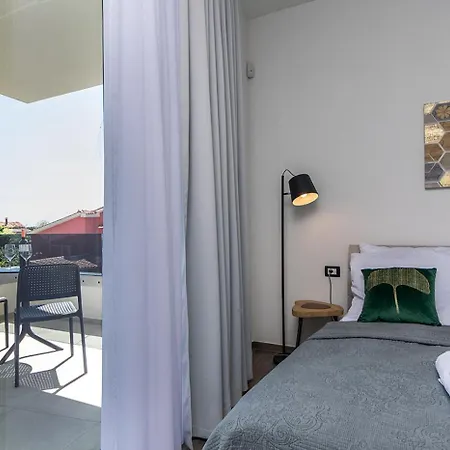 Zen Near Pula For 8 People With Sauna & Jacuzzi *