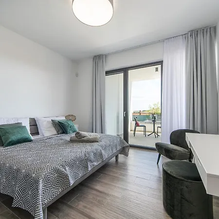 Zen Near Pula For 8 People With Sauna & Jacuzzi Villa Vintijan