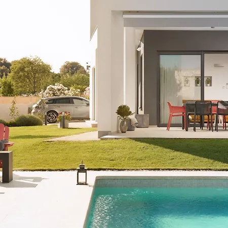 Zen Near Medulin For 8 People With Wellness & Sea View - Only 1 Km From Vila