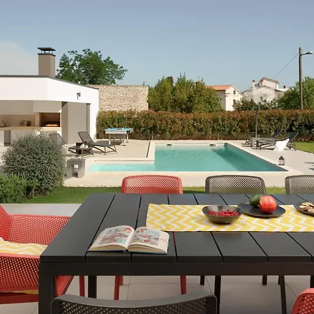 Zen Near Medulin For 8 People With Wellness & Sea View - Only 1 Km From *